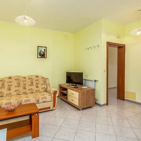 1 Bedroom Stunning In