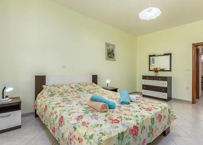 In With Wifi Apartman